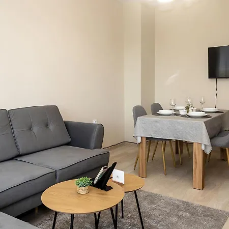 Bright One-bedroom Flat With Balcony I Quiet Area By Flat Mаnаger Lejlighed Varna