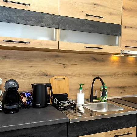 Bright One-bedroom Flat With Balcony I Quiet Area By Flat Mаnаger * 瓦爾納